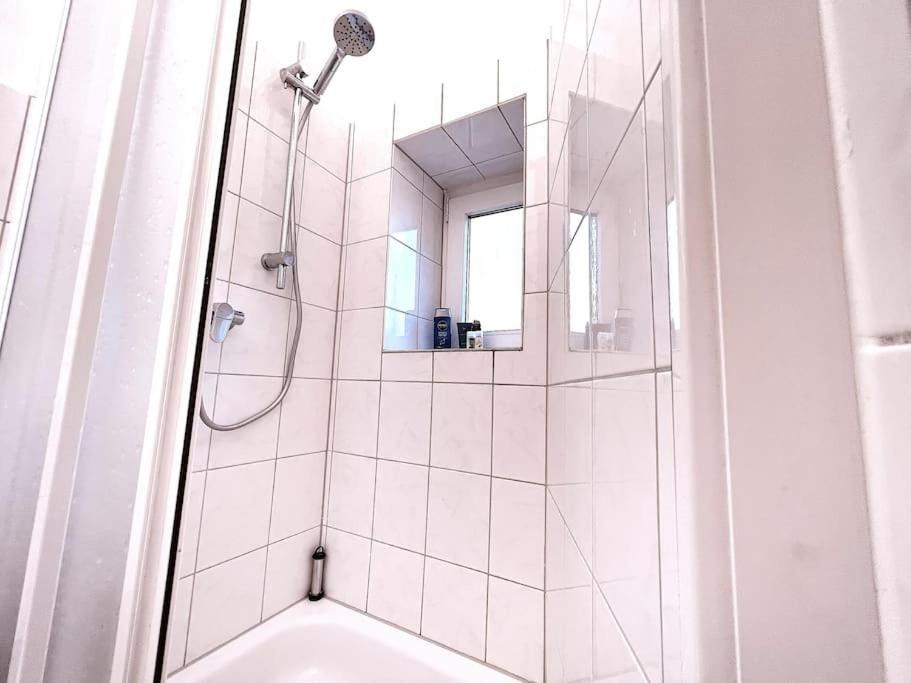 Suburban Jungle Apartment Bochum Luaran gambar